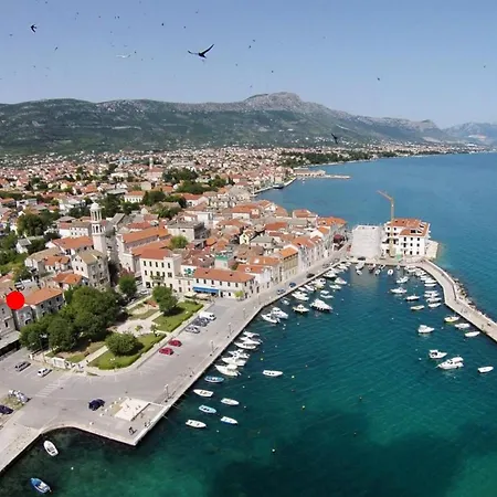 아파트 Beautiful Close To The Kaštela